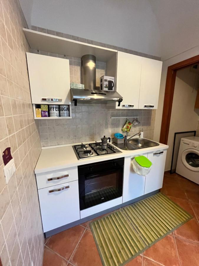 Aura Apartment Бриндизи Екстериор снимка